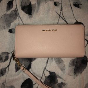 Michael Kors Wallet/Wristlet